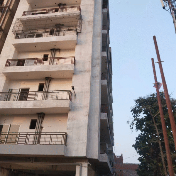 3BHK Flat with Balconies in Vishwanath Vatika - Image 2